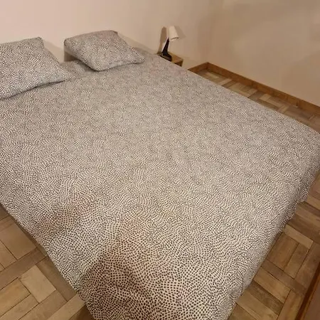 De L'etoile, 6 Pers. Spacieux Avec Exterieur Dun-sur-Meuse