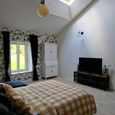 De L'etoile, 6 Pers. Spacieux Avec Exterieur Dun-sur-Meuse