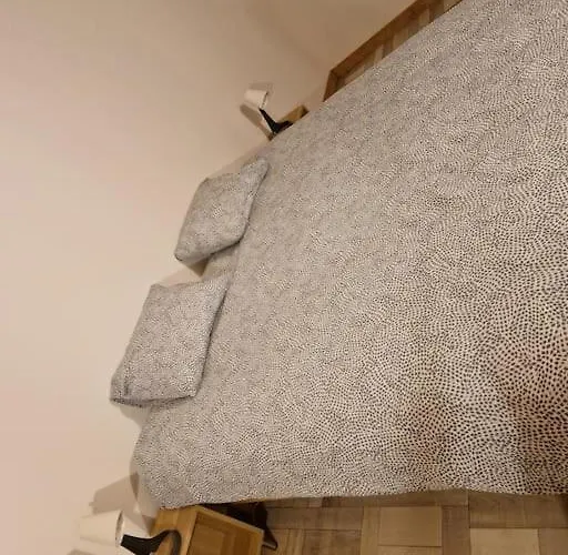 De L'etoile, 6 Pers. Spacieux Avec Exterieur Dun-sur-Meuse