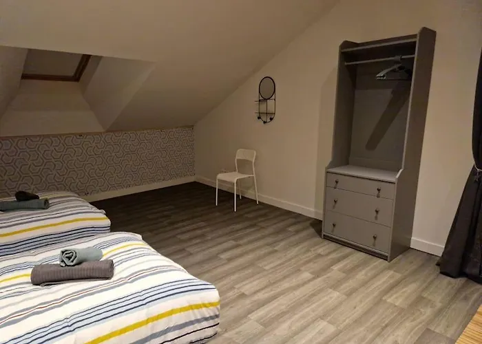 De L'etoile, 6 Pers. Spacieux Avec Exterieur